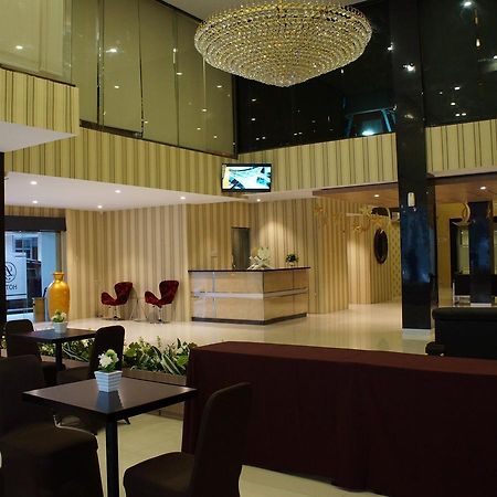 Lj Hotel Medan Eksteriør bilde