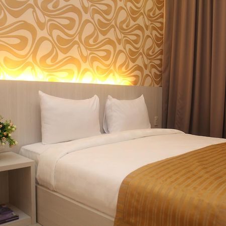 Lj Hotel Medan Eksteriør bilde