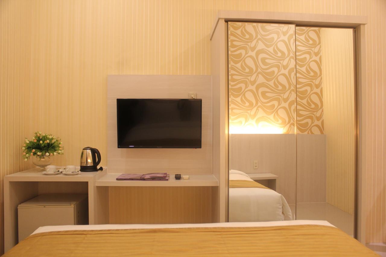 Lj Hotel Medan Eksteriør bilde