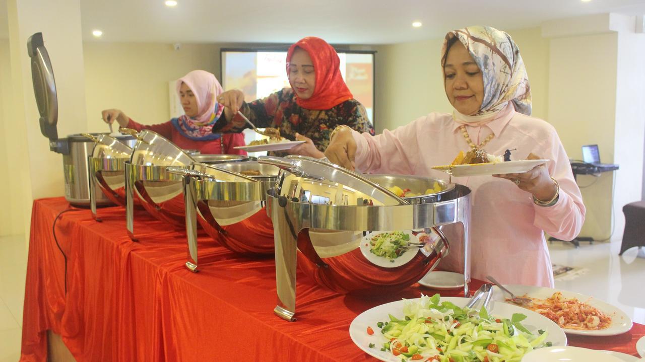 Lj Hotel Medan Eksteriør bilde