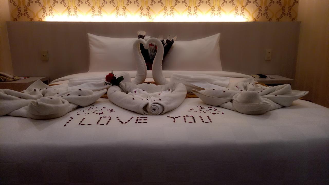 Lj Hotel Medan Eksteriør bilde